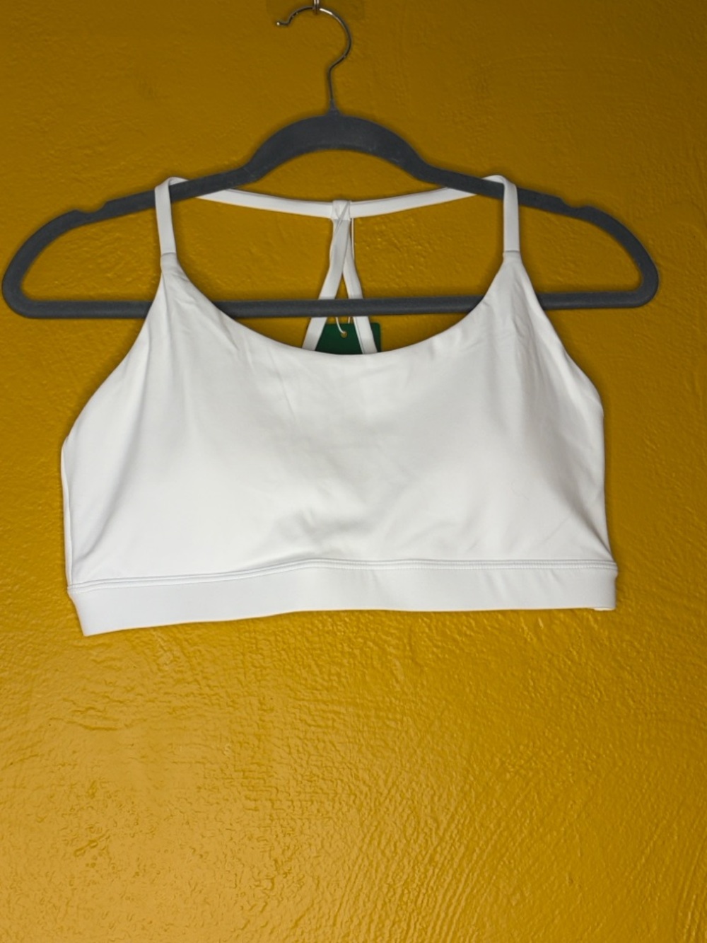 HALARA White Adjustable-Strap Sports Bralette. Removable cups. Size Medium. NWT
